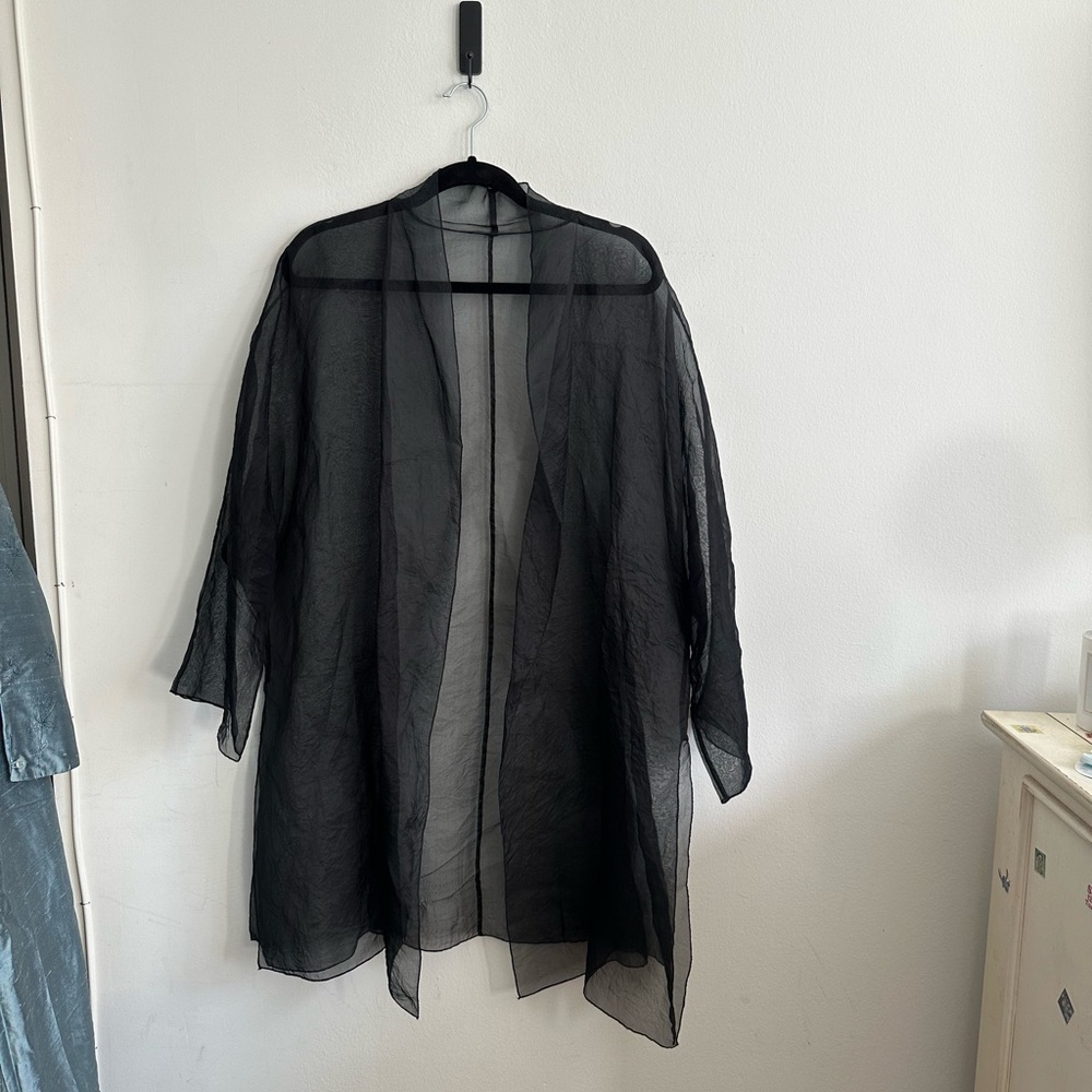 Chiffon non branded cardigan. Open and cool. One size.